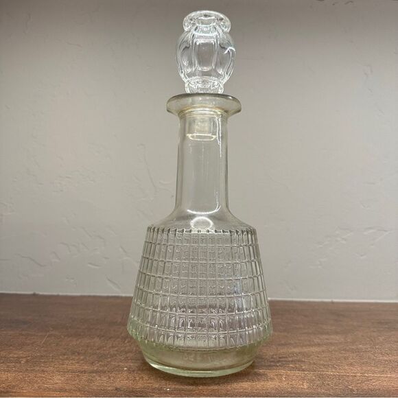 Vtg Vintage MCM molded glass depression glass Decanter and stopper - Picture 4 of 10